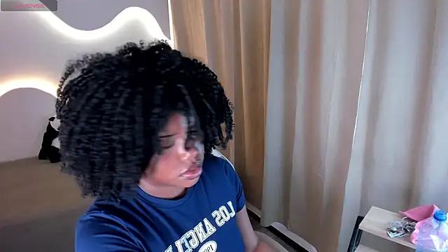 kehlannis  online show from 5, 11, 2025