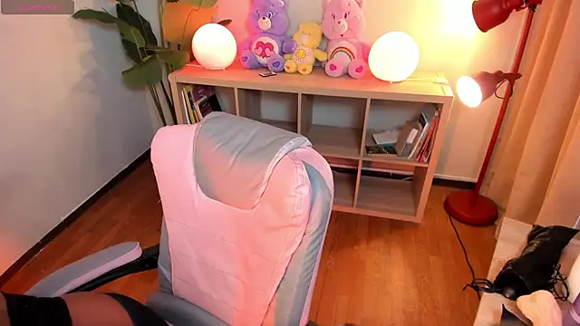 kehlannis  online show from 4, 3, 2026