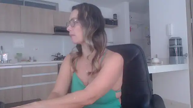 LovePaula online show from 23, 3, 2026