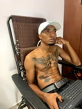 stronganddelicious online show from 25, 9, 2025