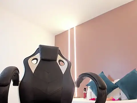 zoee zi online show from 14, 3, 2026