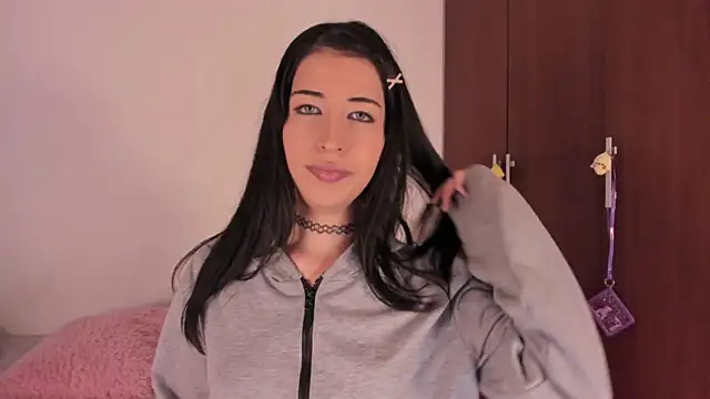 Snapshot of ScarlettRosetti chatting on 9, 11, 2025 ScarlettRosetti online show from 9, 11, 2025