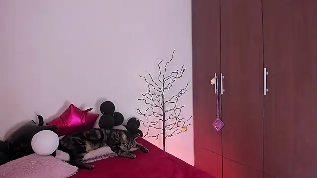 ScarlettRosetti online show from 5, 2, 2026