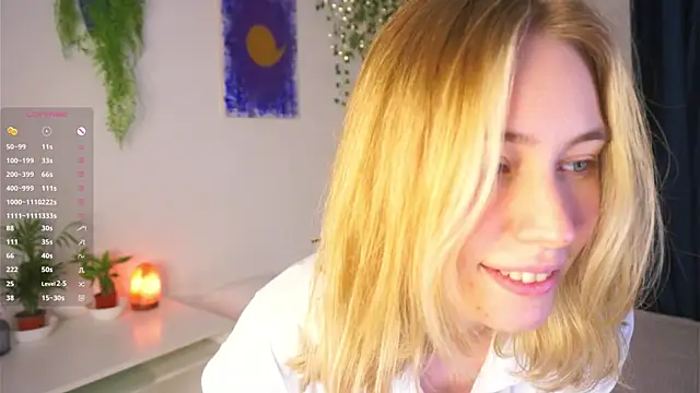 Snapshot of HoneyRay chatting on 20, 10, 2025 HoneyRay online show from 20, 10, 2025