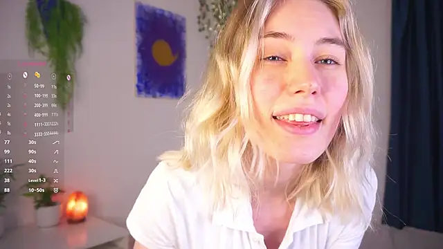 Snapshot of HoneyRay chatting on 24, 10, 2025 HoneyRay online show from 24, 10, 2025