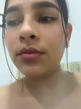 Snapshot of Valery_lux16 chatting on 14, 11, 2025 Valery lux16 online show from 14, 11, 2025