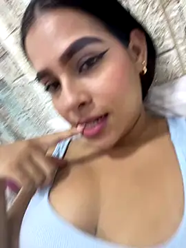 Snapshot of Valery_lux16 chatting on 28, 11, 2025 Valery lux16 online show from 28, 11, 2025