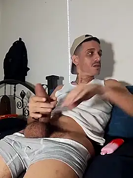 Snapshot of LATINO27CM chatting on 2, 5, 2026 LATINO27CM online show from 2, 5, 2026