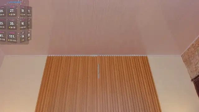 Amber kiss  online show from 15, 4, 2026