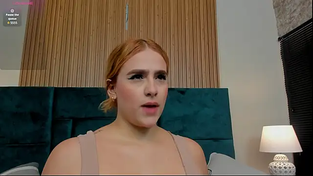 Amber kiss  online show from 2, 6, 2026