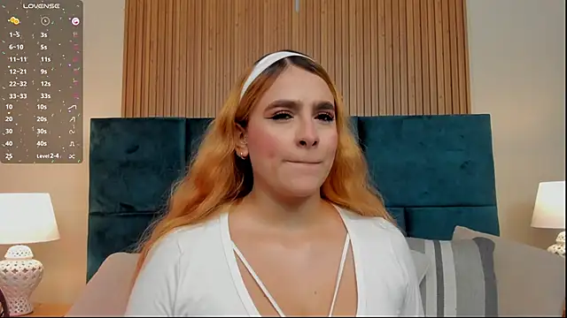 Amber kiss  online show from 11, 5, 2026