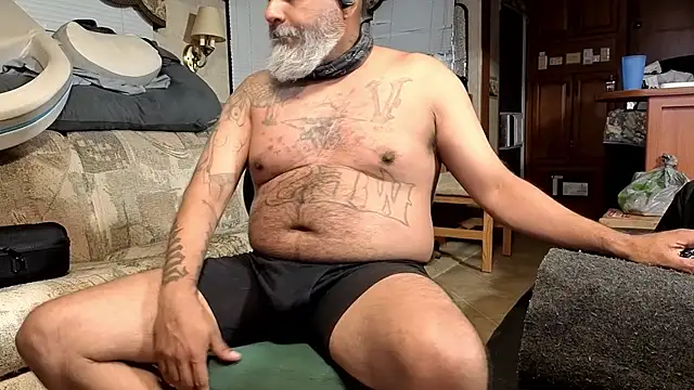 Clouds 4play online show from 28, 10, 2025