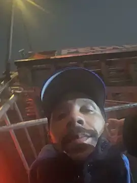 smuckle899 online show from 7, 1, 2026