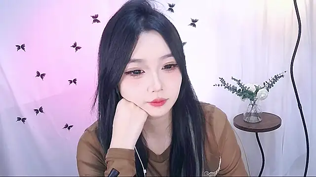 Snapshot of Miao-Maimiao chatting on 25, 11, 2025 Miao-Maimiao online show from 25, 11, 2025