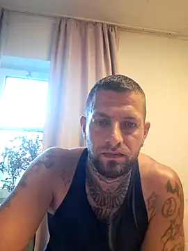 Danielxxxbbn online show from 3, 10, 2025