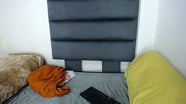 Juiceybileh online show from 16, 11, 2025