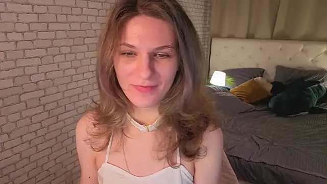 Snapshot of CipherellaFure chatting on 7, 11, 2025 CipherellaFure online show from 7, 11, 2025