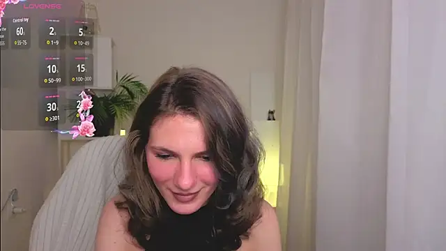 Snapshot of CipherellaFure chatting on 13, 10, 2025 CipherellaFure online show from 13, 10, 2025