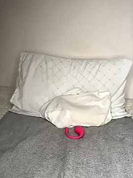 Snapshot of Fun_size86 chatting on 26, 11, 2025 Fun size86 online show from 26, 11, 2025