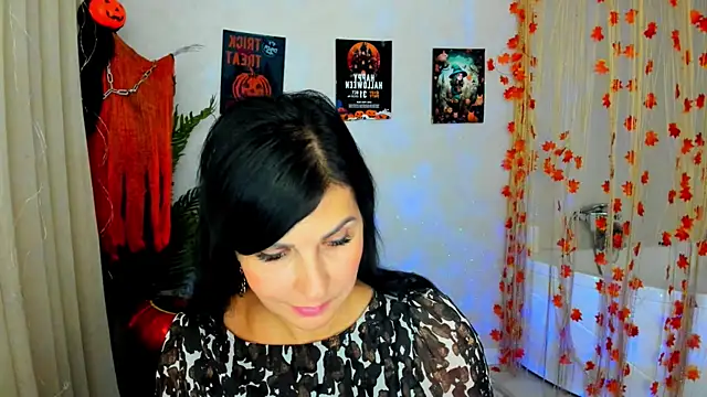 Moon Veloure1 online show from 26, 10, 2025