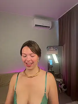Snapshot of EllaCanny chatting on 25, 6, 2026 EllaCanny online show from 25, 6, 2026