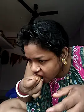 Deborbhavi222 online show from 4, 4, 2026