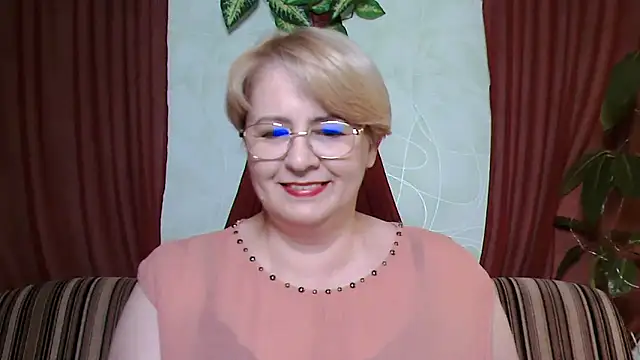 Selena-Velvet online show from 5, 10, 2025