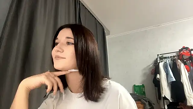 Nana Neko online show from 2, 10, 2025