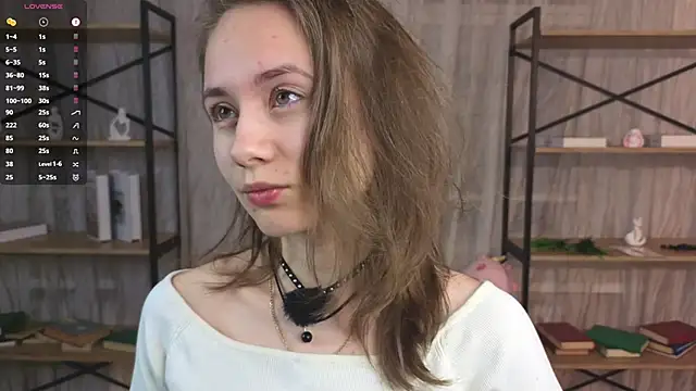 Snapshot of Crysta1Eva_ chatting on 25, 5, 2026 Crysta1Eva online show from 25, 5, 2026
