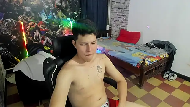 Snapshot of daniel_leon chatting on 16, 11, 2025 daniel leon online show from 16, 11, 2025