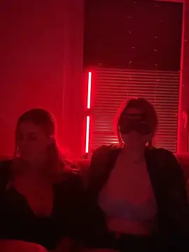 Cherrycolada online show from 8, 4, 2026