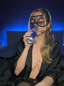 Cherrycolada online show from 7, 3, 2026