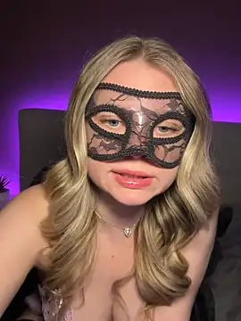 Cherrycolada online show from 5, 2, 2026