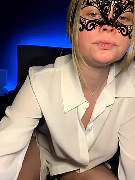 Cherrycolada online show from 9, 1, 2026