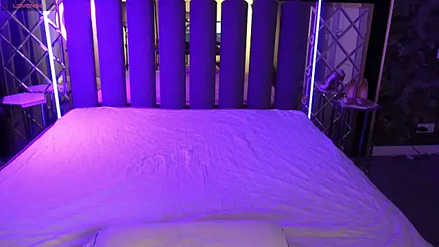 SashaDuvalle online show from 30, 11, 2025