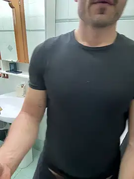 Snapshot of giovan2020 chatting on 27, 2, 2026 giovan2020 online show from 27, 2, 2026