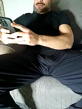 Snapshot of giovan2020 chatting on 11, 2, 2026 giovan2020 online show from 11, 2, 2026