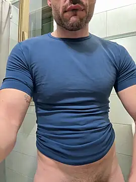 Snapshot of giovan2020 chatting on 24, 2, 2026 giovan2020 online show from 24, 2, 2026