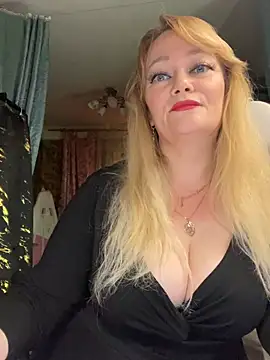 Snapshot of Sweet-blonde chatting on 21, 7, 2026 Sweet-blonde online show from 21, 7, 2026