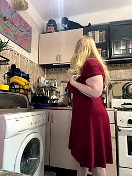 Sweet-blonde online show from 9, 10, 2025