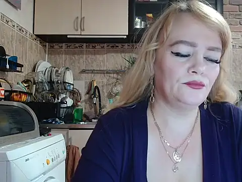 Sweet-blonde online show from 17, 10, 2025