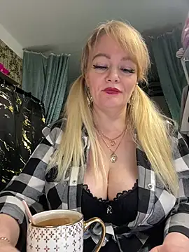 Sweet-blonde online show from 18, 5, 2026