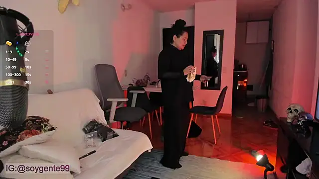 Snapshot of Chubby_Licius chatting on 9, 10, 2025 Chubby Licius online show from 9, 10, 2025