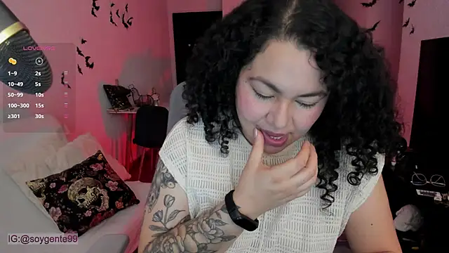 Snapshot of Chubby_Licius chatting on 24, 10, 2025 Chubby Licius online show from 24, 10, 2025