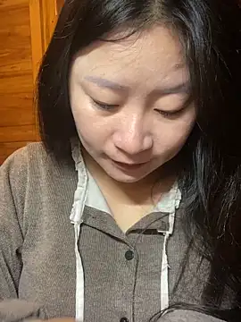 violet-00 online show from 11, 3, 2026