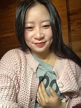 Snapshot of violet-00 chatting on 28, 11, 2025 violet-00 online show from 28, 11, 2025