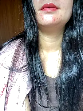 Snapshot of violet-00 chatting on 11, 10, 2025 violet-00 online show from 11, 10, 2025