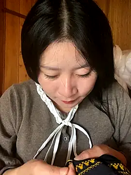 Snapshot of violet-00 chatting on 26, 10, 2025 violet-00 online show from 26, 10, 2025