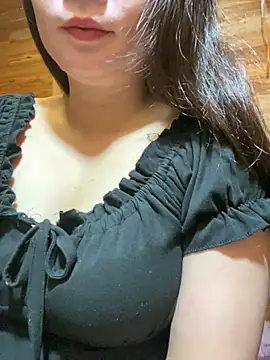 Snapshot of violet-00 chatting on 18, 5, 2026 violet-00 online show from 18, 5, 2026