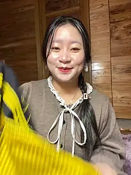 Snapshot of violet-00 chatting on 26, 11, 2025 violet-00 online show from 26, 11, 2025